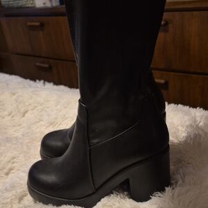 Tall Black Women's Sustainable Vegan Leather Platform Boots, Worn One Time